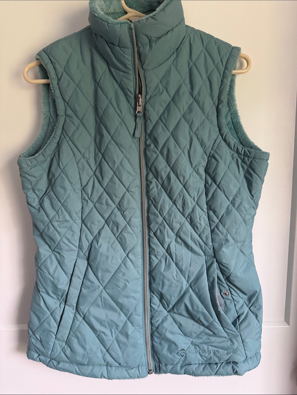 Free Country Quilted Vest in Teal Blue